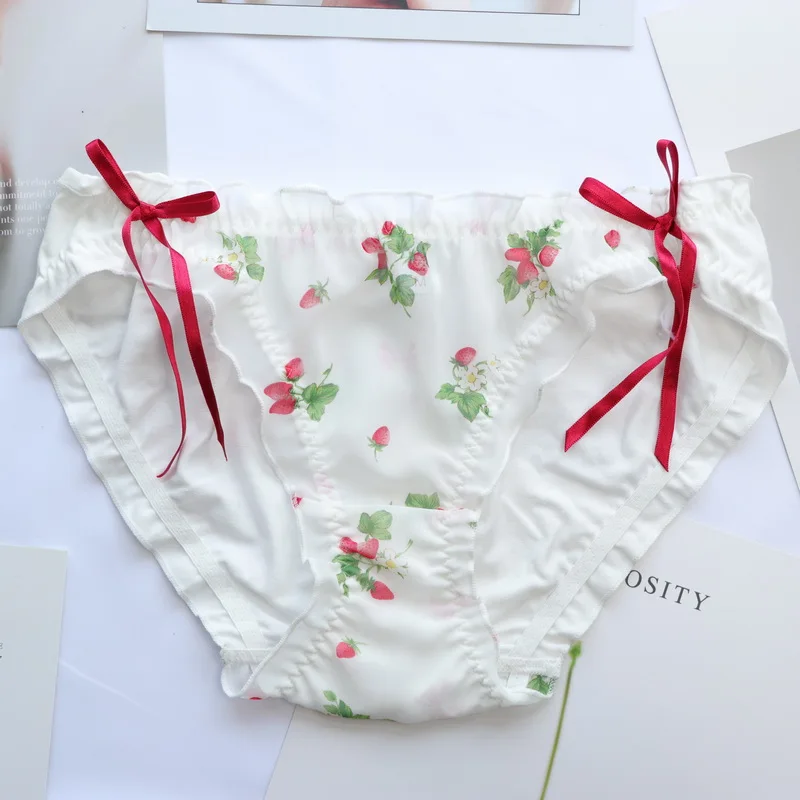 

YOURMIX Top Quality Nice Strawberry Print Kawaii and Lolita Style Low-Rise Girl Briefs Cotton Women Panties