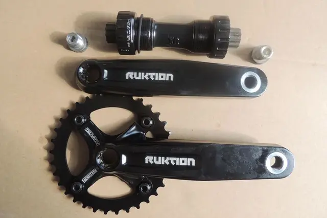 downhill cranks