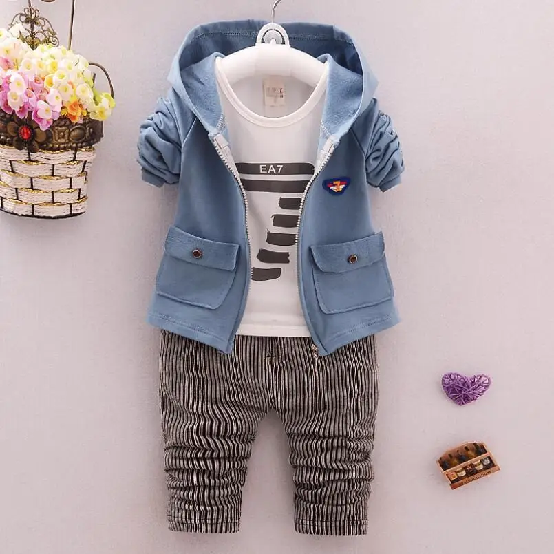 blue Детский костюм модная детская одежда, костюм из трех предметов, комплекты для детей 0-3 лет, для маленьких детей, куртка+ футболка+ штаны, комплект для малышей на весну, комплект одежды с длинными рукавами и - Цвет: blue