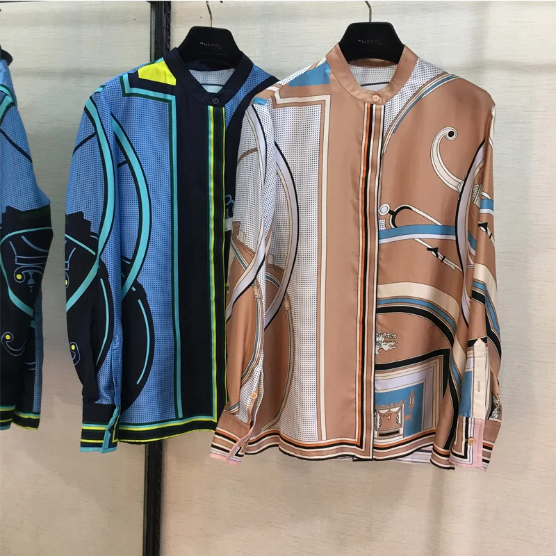 

Round collared silk, knitted, printed, fashionable women's tops, casual.