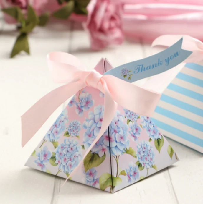 50 X креативный розовый/синий цветочный треугольная пирамида свадебный сувенир коробка для сладостей вечерние поставки Bomboniera спасибо Подарочная коробка для шоколада