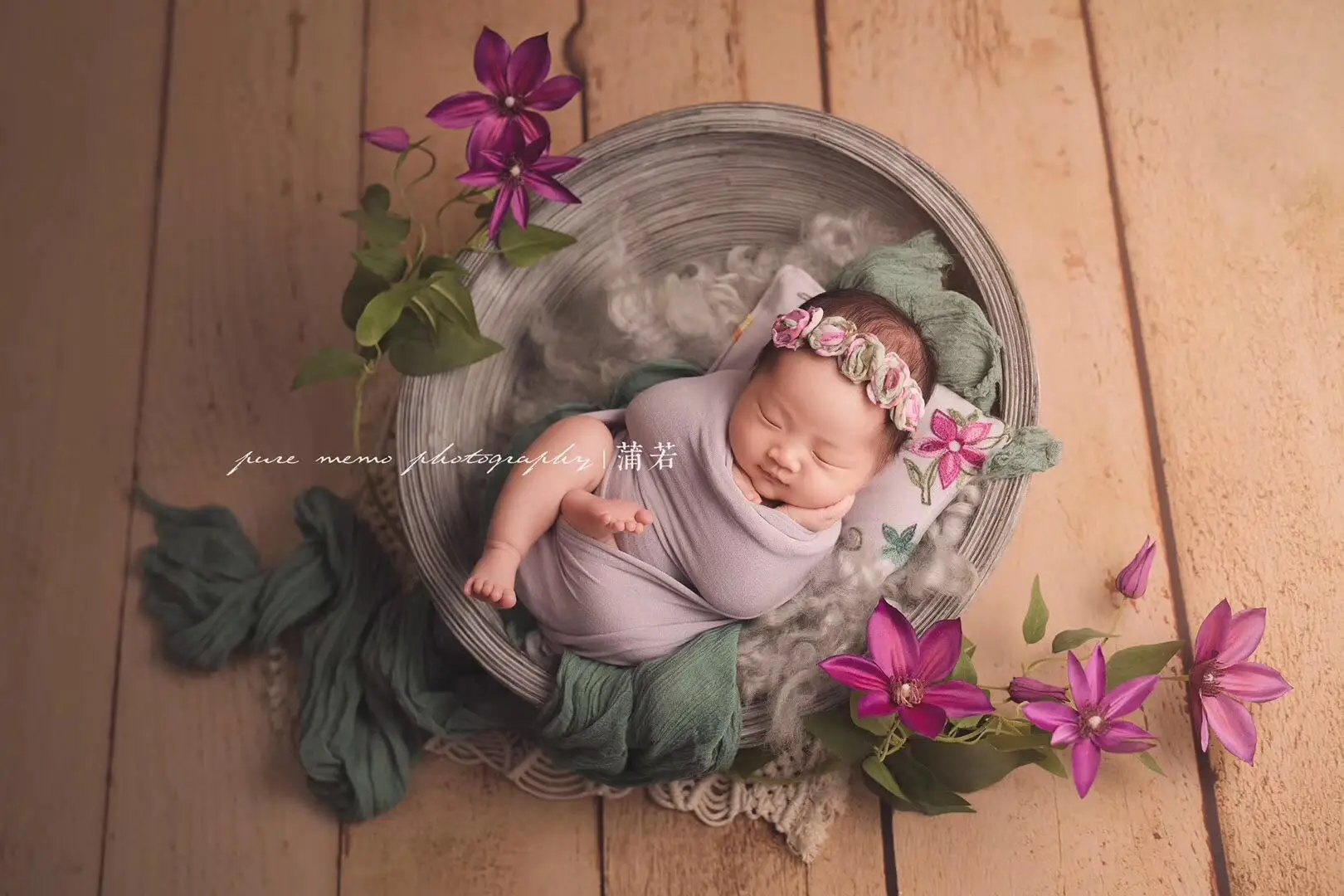 Original design baby embroidery pillow plus wrap children