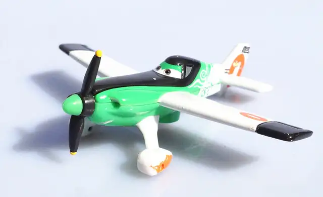 small toy airplanes