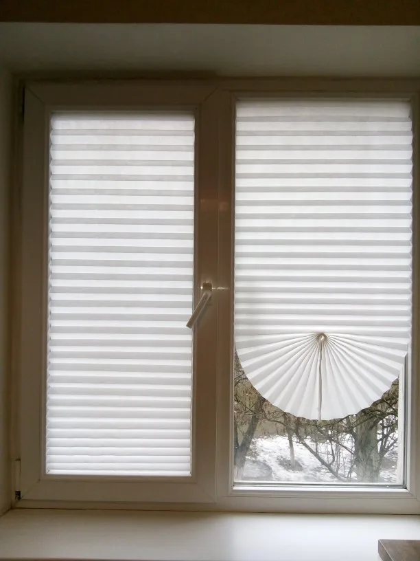 

Dropshipping House Apartment Use White Blinds Adhesive Pleated Blinds Shades Window Door To Protect From Sun