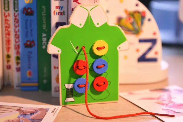 Kids Wear The Button Educational Toys Children Beads Lacing Board Wooden Toys Baby Sew On Buttons Early Teaching Game Toy 3