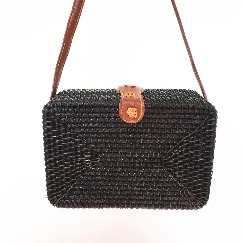 straw bag