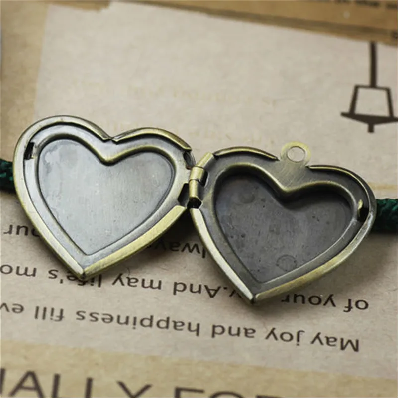 2-pcs-Atacado-Antique-Bronze-22mm-Heart-Shaped-Charm-Pendant-PHOTO-Frame-MEDALH-O-Configura-es (1)