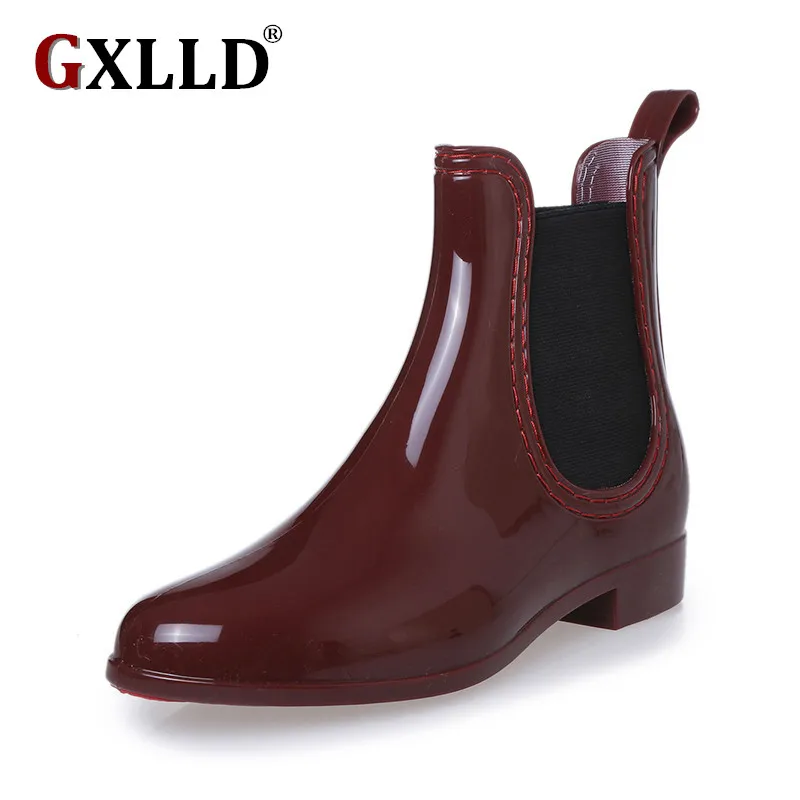 pointed rain boots
