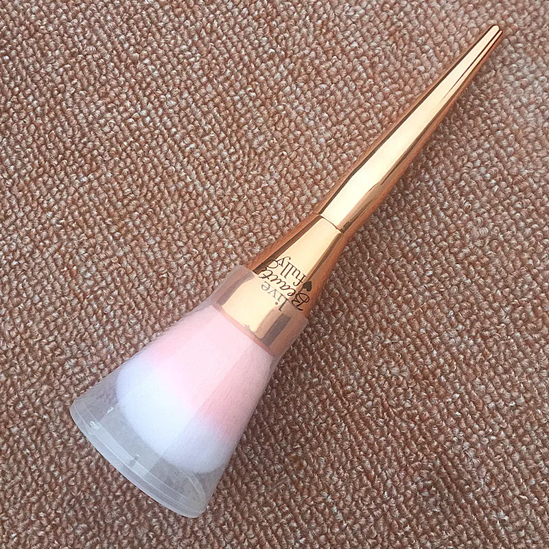 

High Quality It-221 Rose Gold Big and Dense Soft Powder Brush for Loose Compact Powder Blusher Makeup Brush with Cap
