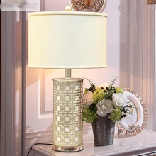 Светодиодная настольная лампа блеск золотой стол лампы для гостиной спальни свет металлическая настольная лампа Ткань абажур Домашнее освещение абажур