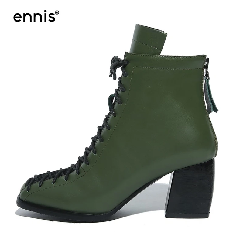 ENNIS/Брендовые женские зимние ботинки из натуральной кожи; обувь «Челси» на шнуровке с квадратным носком; ботильоны зеленого цвета на толстом высоком каблуке; A7240