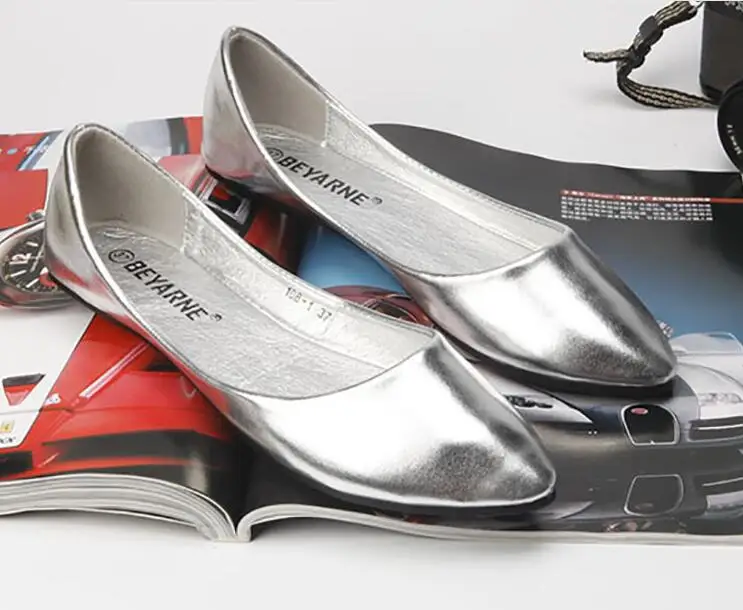 

New Women's Shoes Glossy Soft Leather Women's Shoes Flat Shoes Tips Shallow Mouth Women's Shoes 2019 Wholesale