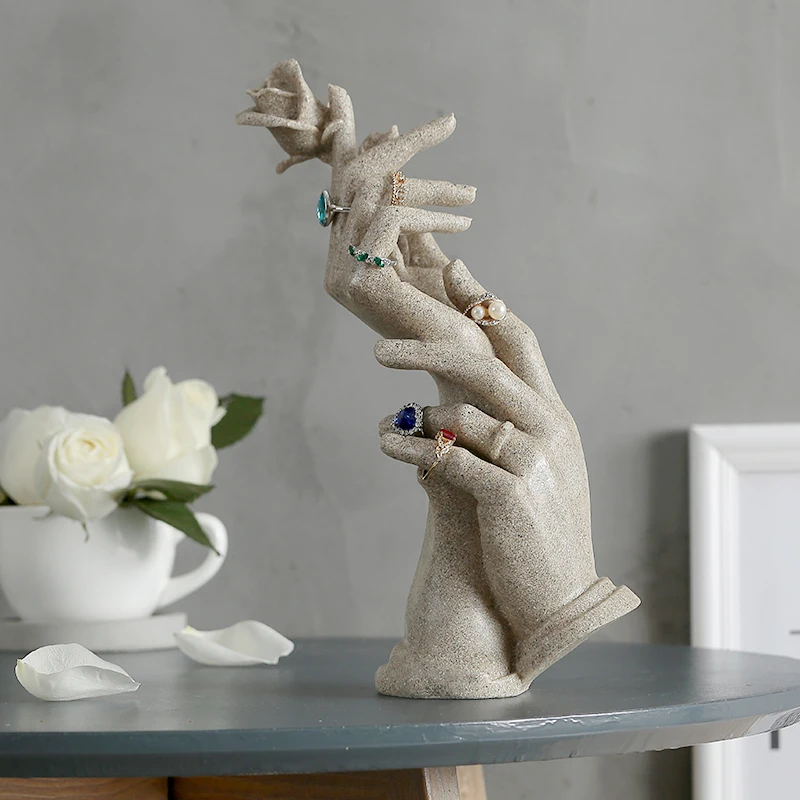 

2018 Luxury free shipping 1 Pc Female Mannequin Rose Hand Women Arm Display Base Gloves Jewelry Model Stand Yellow Sand Color