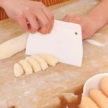 

Bakeware Food-grade Plastic Scraper Blade Butter Cake Wipe Shaving Cream Cut Dough Scraper Plate