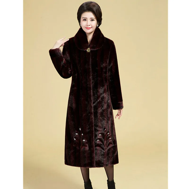 Plus red De Vison Manteaux D'hiver Femmes Gamme Wine La Tops Parkas Haut 2019 Chaud Longue Taille Fourrure Manteau Survêtement Mère Mode Épais Style Brown Imitation SUVqMzp
