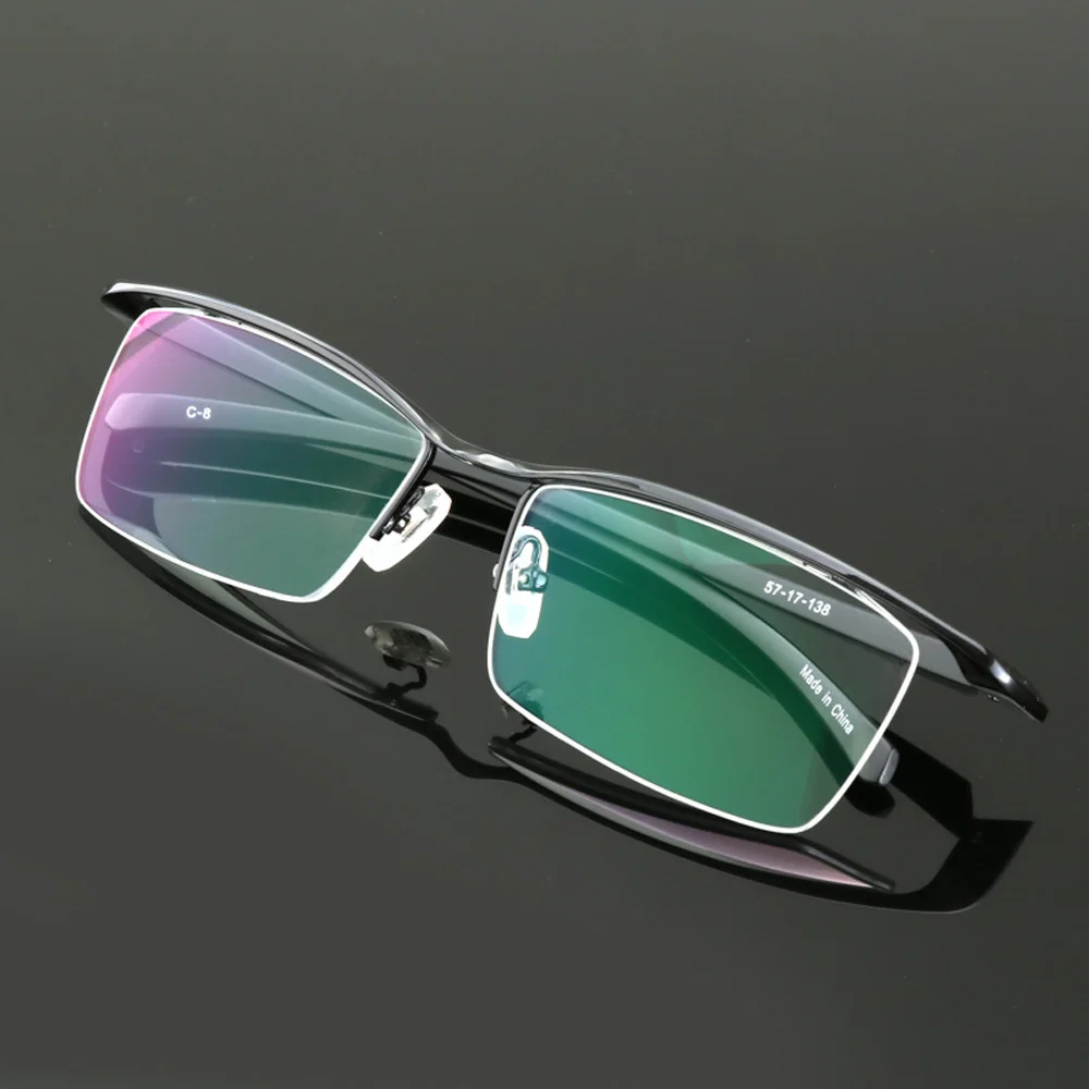 use of photochromic glass