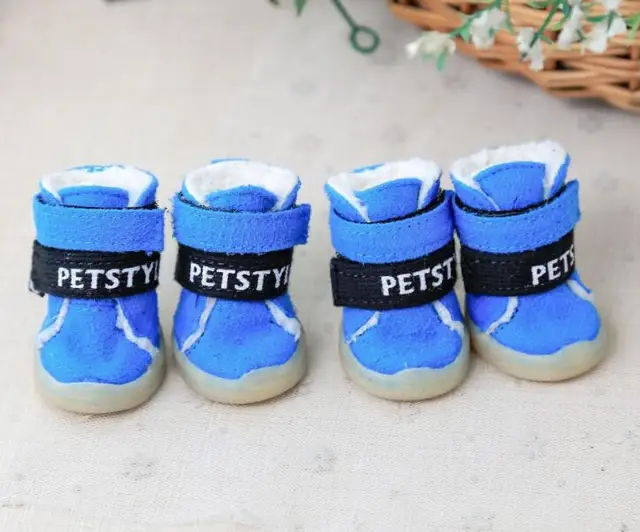 2018 Promotion Real Plastic Pet Shoes Hit Colors Dog Snow