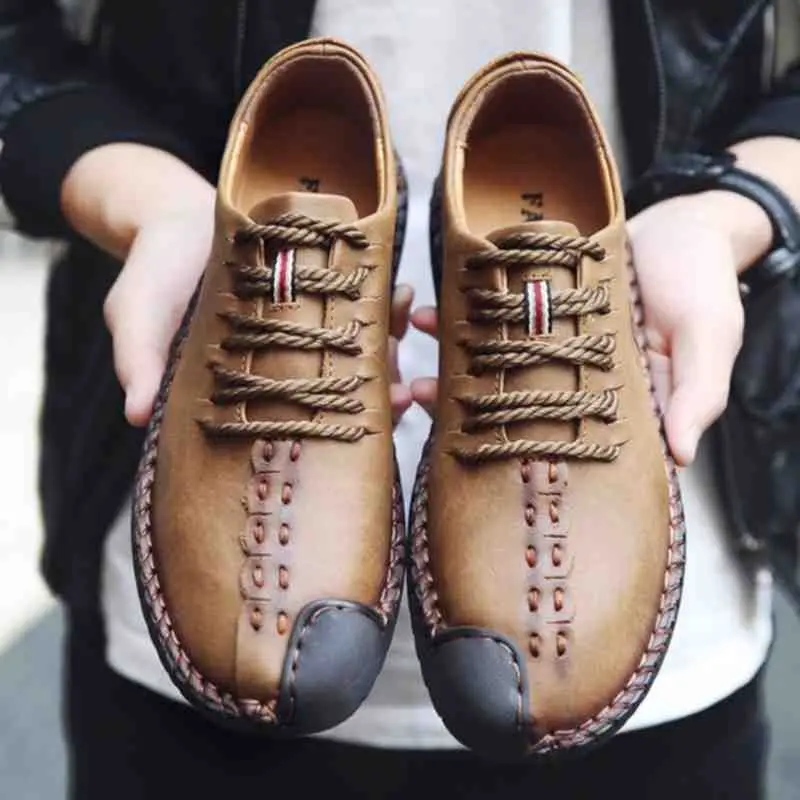 

2019 Men Sneakers Casual Breathable Mens Loafers Spring Fashion Korean Version of The Trend Flat Driving Shoes HH-359