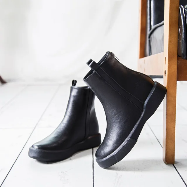 Boots children 2018 winter new British wind Martin boots flat bottom plus velvet retro cotton boots casual wild boots.. Boots children 2018 winter new British wind Martin boots flat bottom plus velvet retro cotton boots casual wild boots..