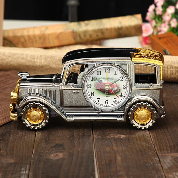 Simulation Vintage Car Alarm Clock Multifunctional Pencil Vase Antique Car Model Table Needle Desktop Clocks Home Decorator