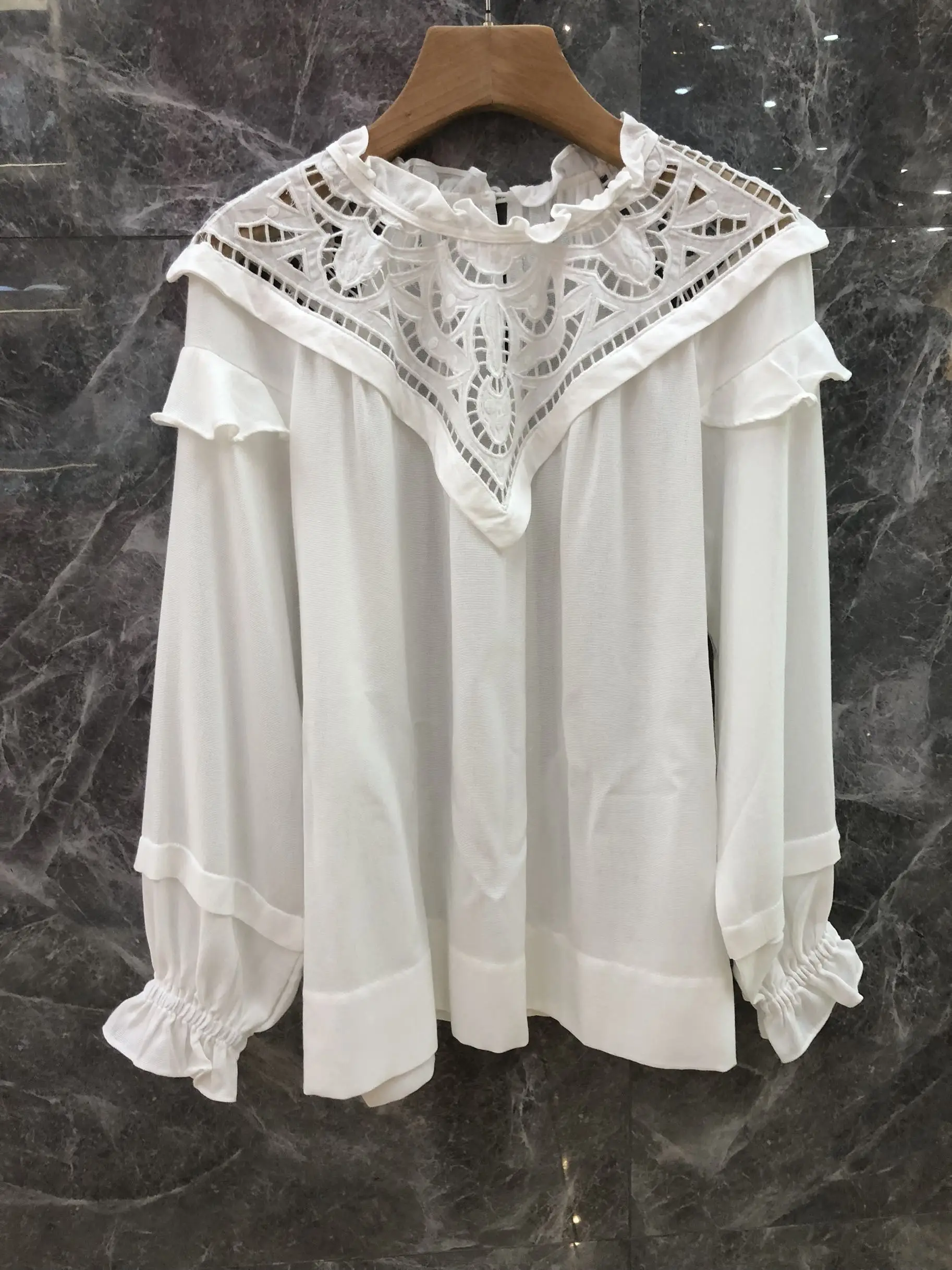 

2019 new women embroidery hollow blouse shirt 2 color tutu