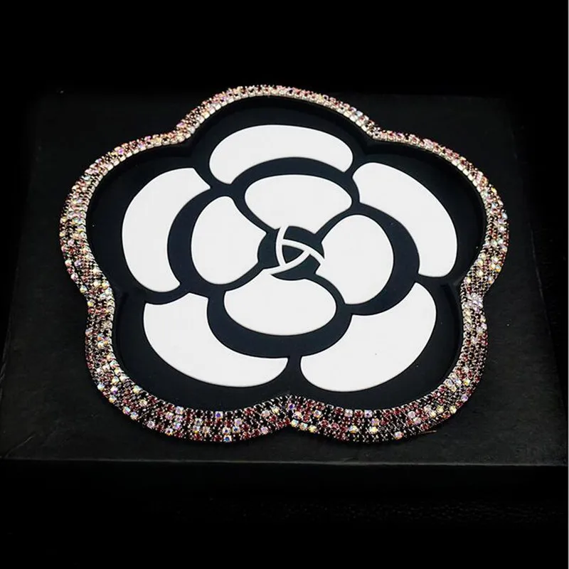 

Diamond Rose Flower Car Anti Slip Pad Rubber Mobile Sticky Dashboard Phone Anti Non Slip Mat For GPS MP3 Doll Cushion Women