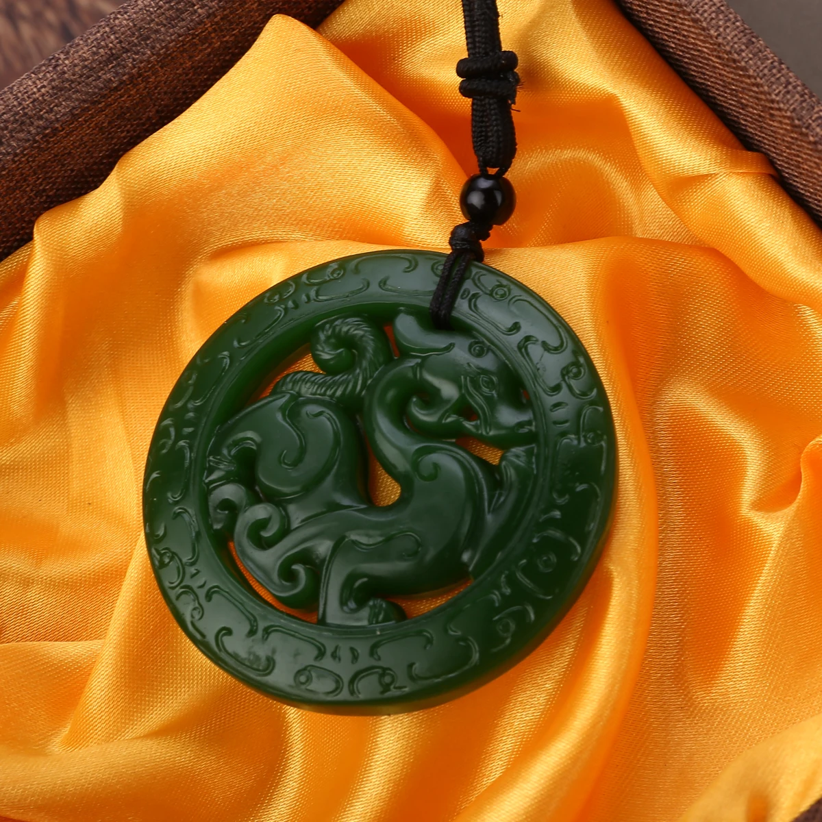 1pc Green Hetian Jade Pendant Carved Chinese Dragon Gemstone Pendant Necklace Stone with 60cm Rope