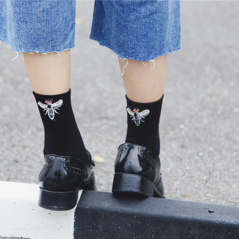 Vintage Fly Patterned Cool Harajuku Socks Women Fashion Rhinhstone Short Black Socks Hipster Female Funny Animal Socks