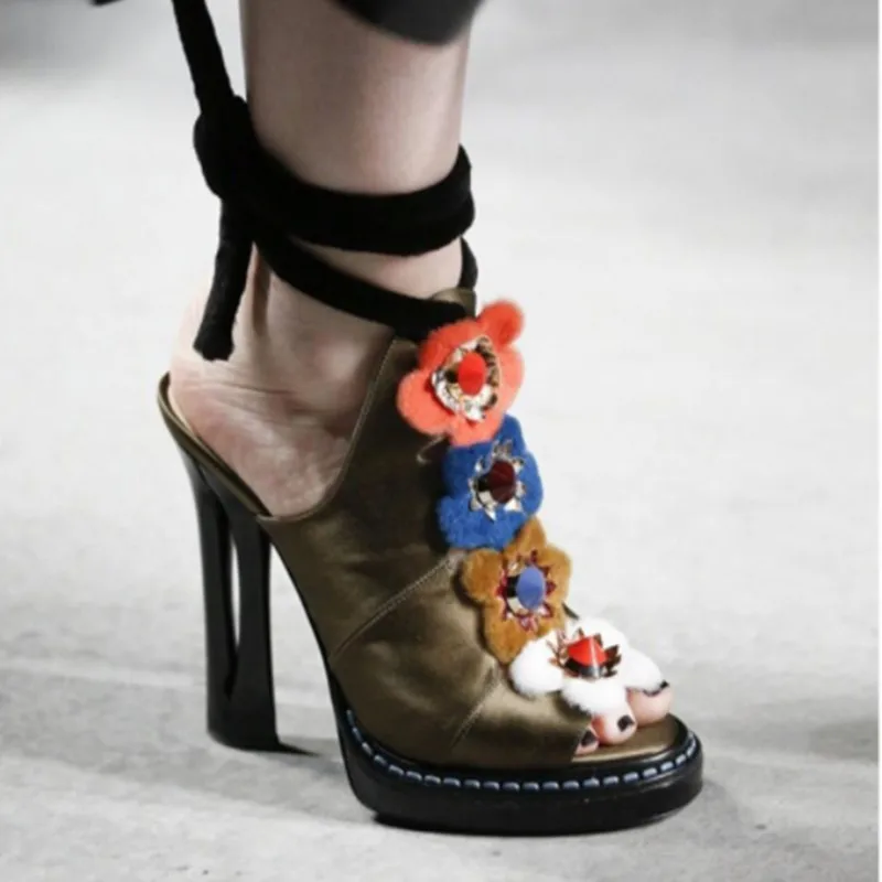 Модные летние женские туфли без пяток на высоких каблуках пикантные римские сандалии со шнуровкой шлепанцы на платформе с открытым носком
