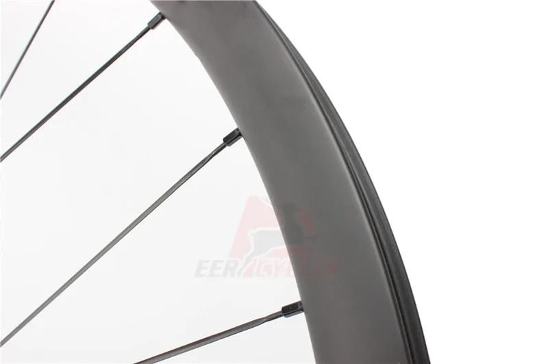 30mm x 33mm asymmetrical mtb carbon wheelset