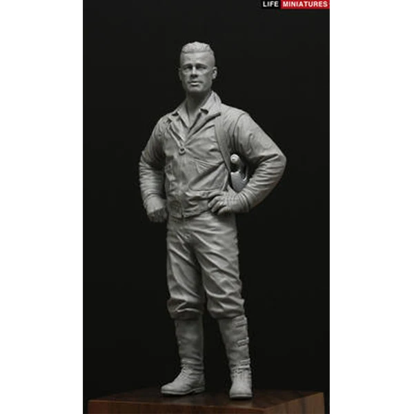 

1/16 120mm War Daddy, WW2 US Tank Commander Resin kit Figure GK Movie role Uncoated No colour