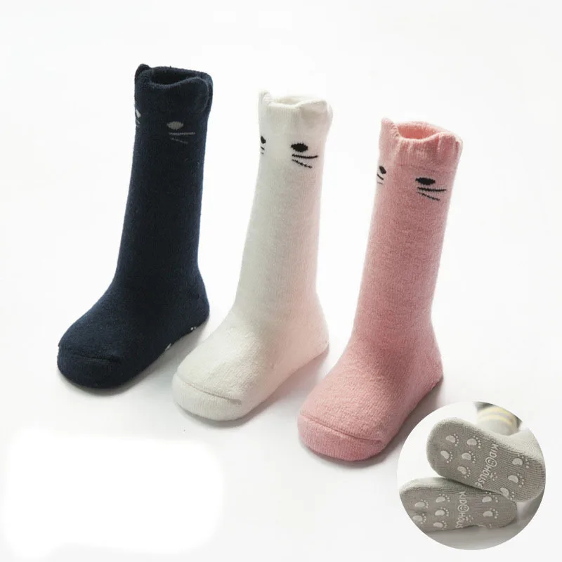 Носки для новорожденных из 3 предметов нескользящие носки детские носки в полоску с рисунком медведя для маленьких мальчиков теплые длинные гольфы для новорожденных девочек 0-3 лет