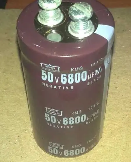 50V6800UF Новый