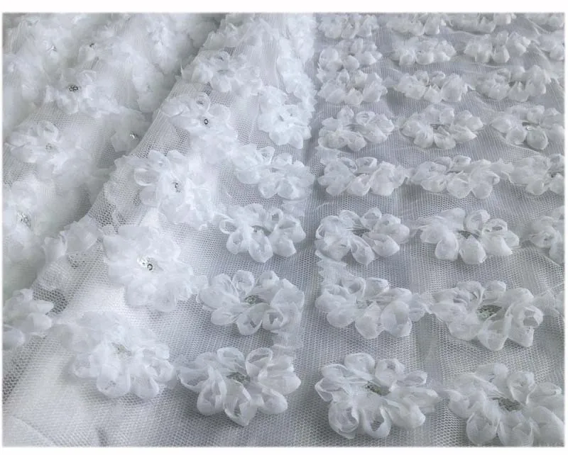 Сетчатая, кружевная ткань с шифоновыми 3D розами и вышивкой пайетками, ткань для пошива женских платьев, юбок, блузок, свадебных украшений. Отрезы декоративной вышитой ткани для лоскутного шитья