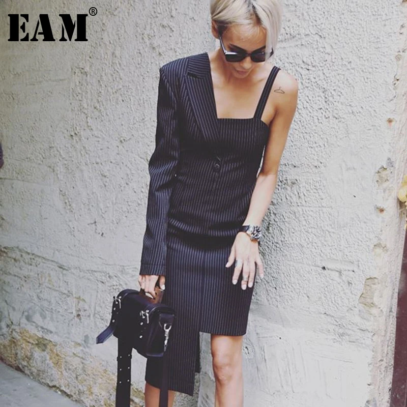 

[EAM] 2019 New Spring Summer Spaghetti Strap Blue Striped Split Joint Loose Irregular Personality Dress Women Fashion JW882