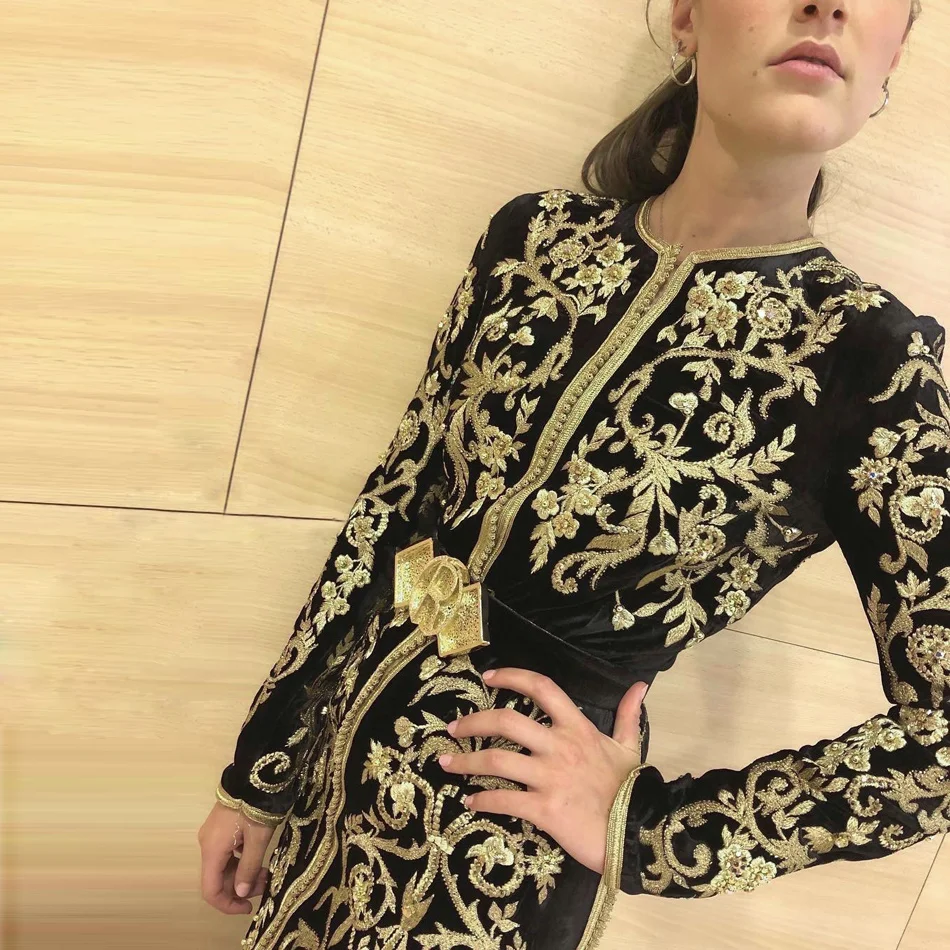 Элегантное бархатное платье Caftan Romeo с золотистой вышивкой новинка 2019 года