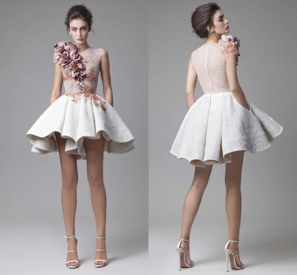 

Elegant 2019 Cocktail Dresses A-line High Collar Flowers Lace Short Mini Party Homecoming Dresses