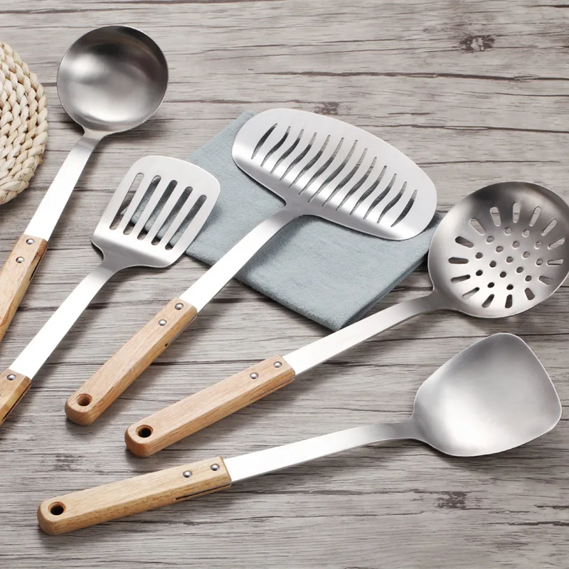 YINUO Kitchen Wooden Handle Stainless Steel Hand Fried Vegetables Soup Spatula Spoonful Kitchen Utensils Cooking Tool Sets