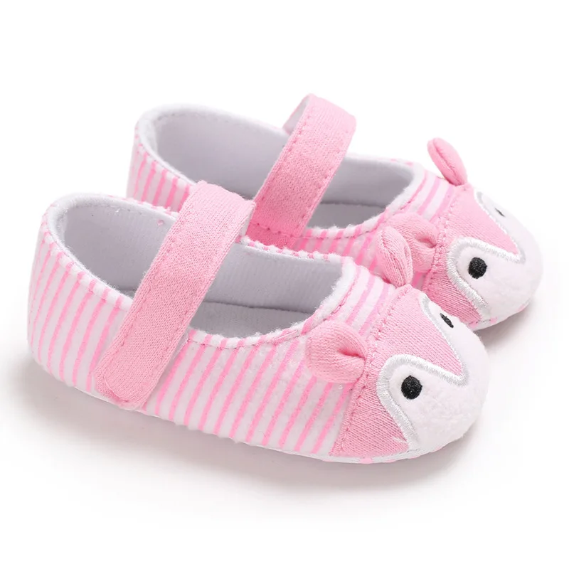 Милая обувь для маленьких девочек с героями мультфильмов; 1 год; праздничные туфли для принцесс на плоской подошве для дня рождения; модная обувь для малышей от 0 до 18 месяцев