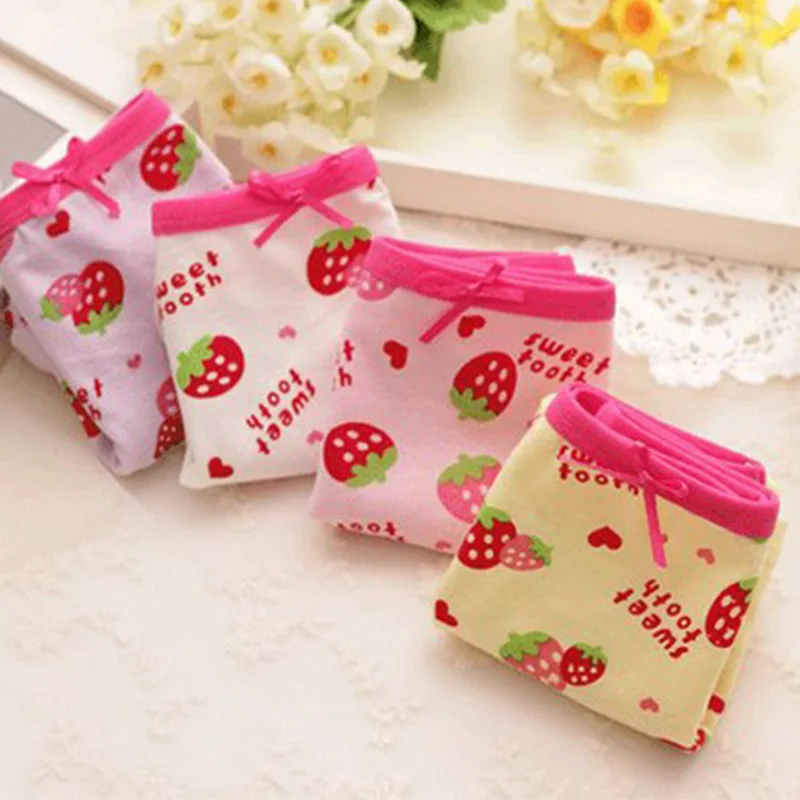 

Soft Girls Underpants Cartoon Pattern Baby Briefs Casual children Cotton Blends Kids 4PCS New