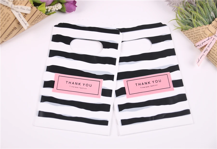 small gift bag17