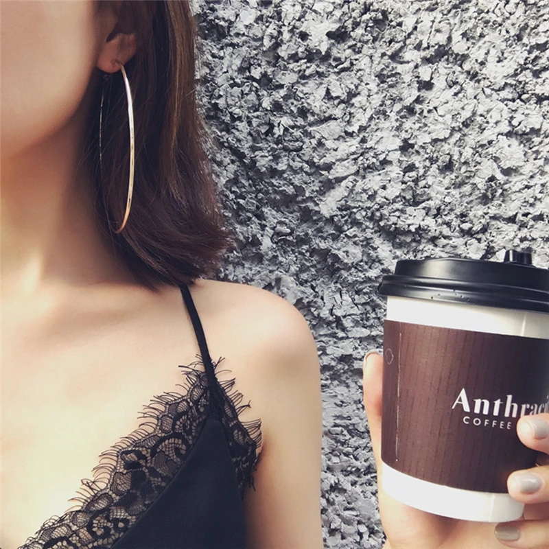 

Korean Big Smooth Circle Hoop Earrings for Women Fashion ZA Accessories Punk Brincos Celebrity Brand Pendientes Wedding Jewelry