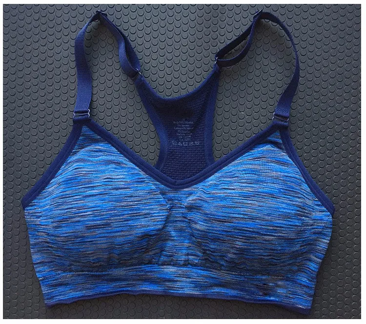 2569201796_1972778304