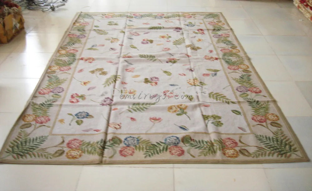 

Hand-woven Wool Carpet With Needle Point Design Vintage Royal Design With Floral Embroidery Points Sofa Blanket Wool Rug Carpet