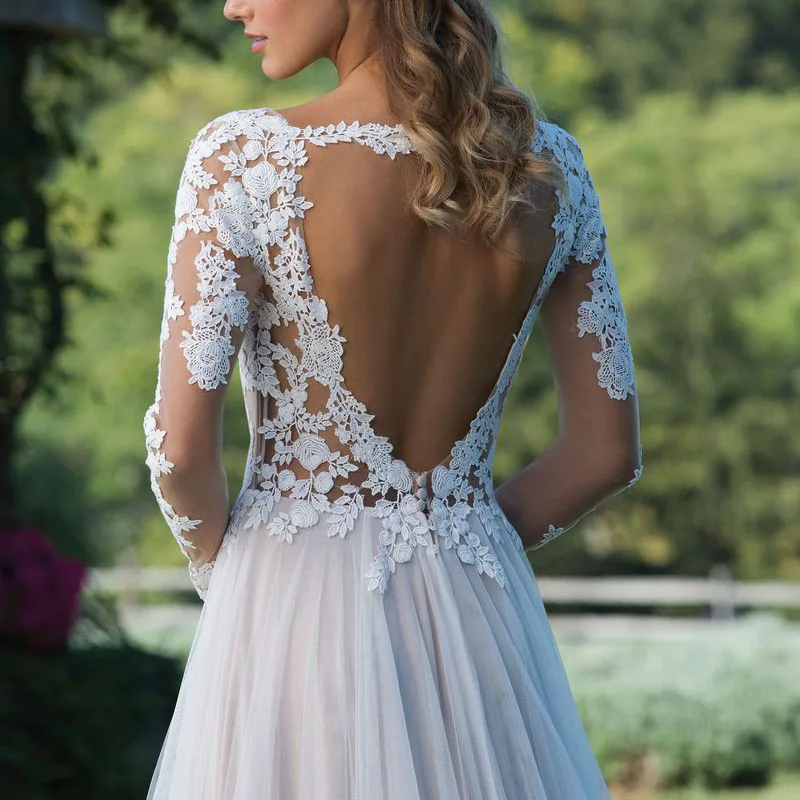 

Long Sleeves Boho Wedding Dress 2019 Backless Floor Length Appliques Lace A Line Tulle Vintage Bride Dress Wedding Gown