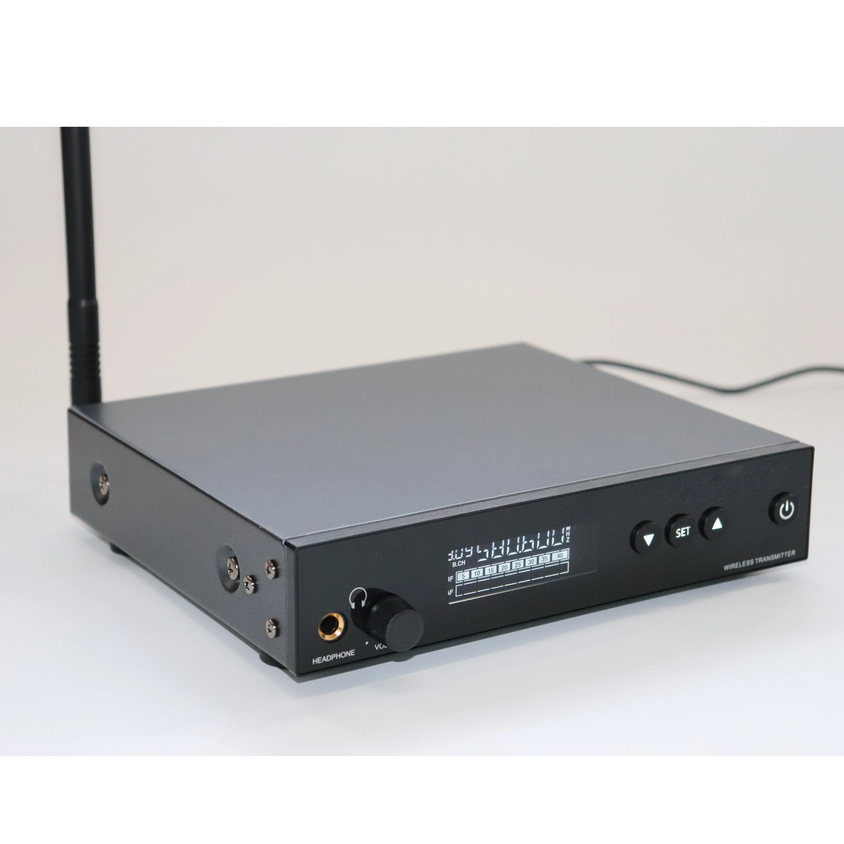 Betagear profesjonalny sprzęt audio etap L560 IEM Uhf w uchu monitor bezprzewodowy system MONO na profesjonalne wykonanie nagrywanie dźwięku Betagear profesjonalny sprzęt audio etap L560 IEM Uhf w uchu monitor bezprzewodowy system MONO na profesjonalne wykonanie nagrywanie dźwięku