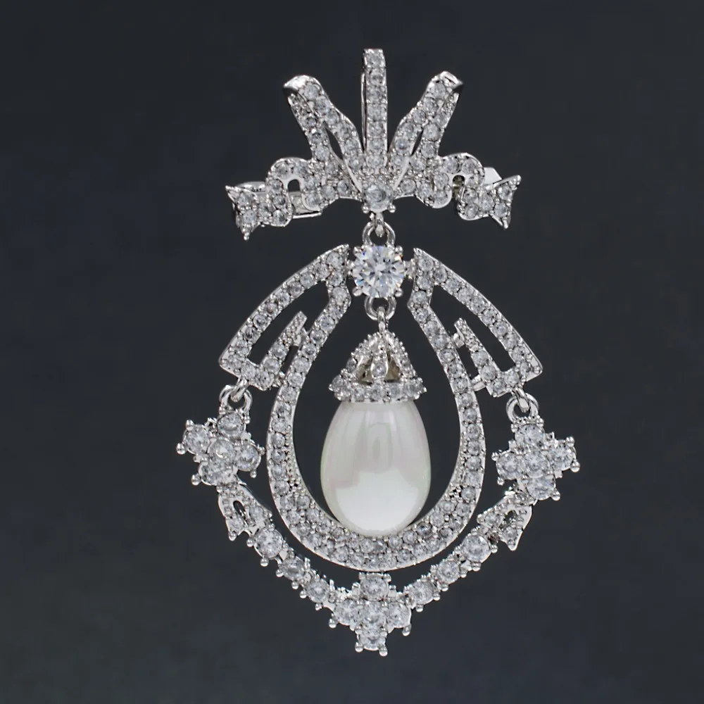 Silver Tone Cubic Zirconia Royal Brooch Pin Broach Women Girl Dress Jewelry Accessories HX00149