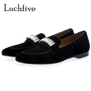 

2019 Designer Fashion Crystal Diamond Men Loafers Shoes Wrinkle Velvet Dress Shoes Men Driving Shoes