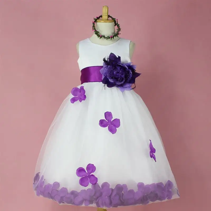 красивые платья для девочек. украшение на детское платье. как украсить детское платье. детское платье. платье из органзы для девочки.