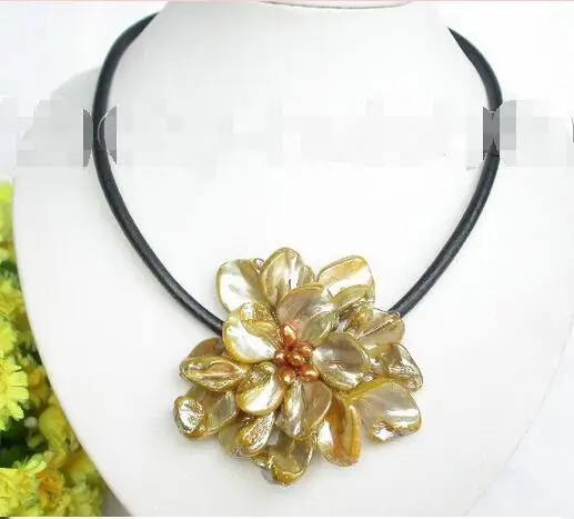 

Free Shipping >>>Handmade Baroque yellow pearls choker leather necklace j7450